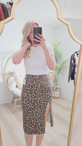 { DEX } Basic Ribbed Tee